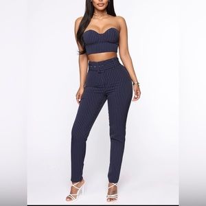 FASHIONNOVA
She Doesnt Come
To Play Pant
Navy
SIZE XS